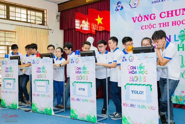 Sội[-]động[-]Cơn[-]lốc[-]hóa[-]học[-]2016[-]vòng[-]bán[-]kết[-]